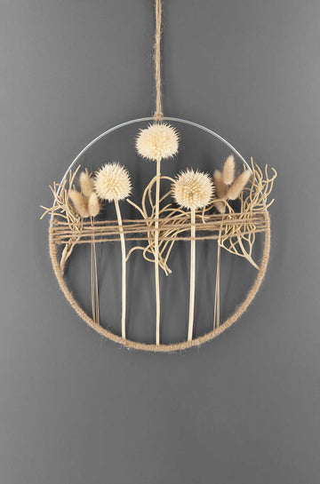 Handgefertigter Türkranz "Naturzauber" aus Trockenblumen, mit einem Durchmesser von 30 cm, als vielseitige Dekoration für Zuhause und als Geschenk