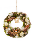 Handgewickelter Frühlingstürkranz mit Moosgeflecht, Wachteleiern und einem Holz-Vogelhaus, ideal für eine natürliche Osterdekoration.