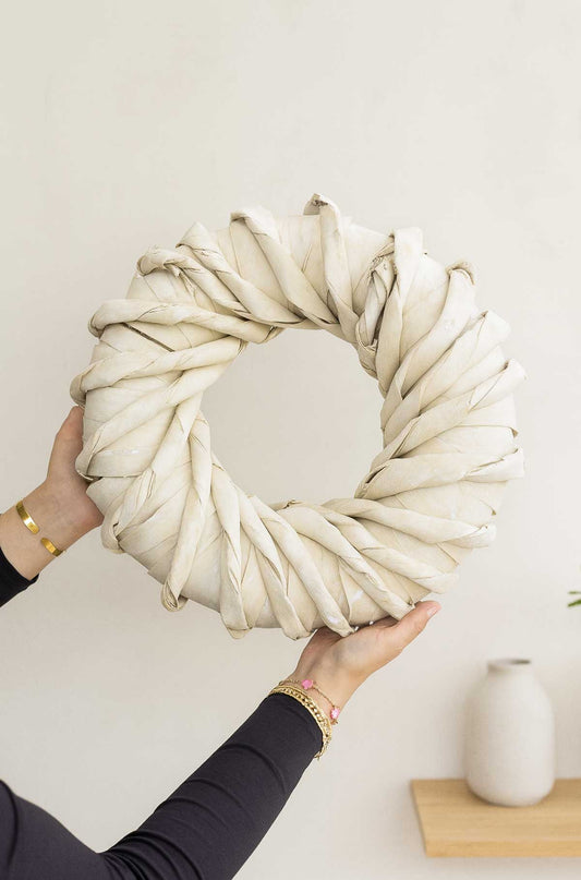 Palmblatt-Strickkranz Weiß Ø 40 cm – Boho & saisonale Dekoration