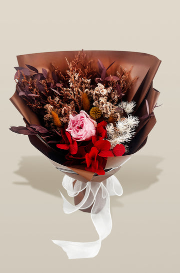 Blumenpoesie Bronze Rose – Geschenkfertiger Trockenblumenstrauß mit Geschenkbox